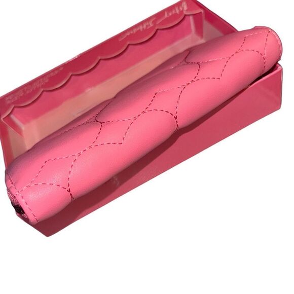 Betsey Johnson Pink Faux Leather Heart Quilted Boxed Z/A Wallet Wristlet Clutch - Picture 5 of 10